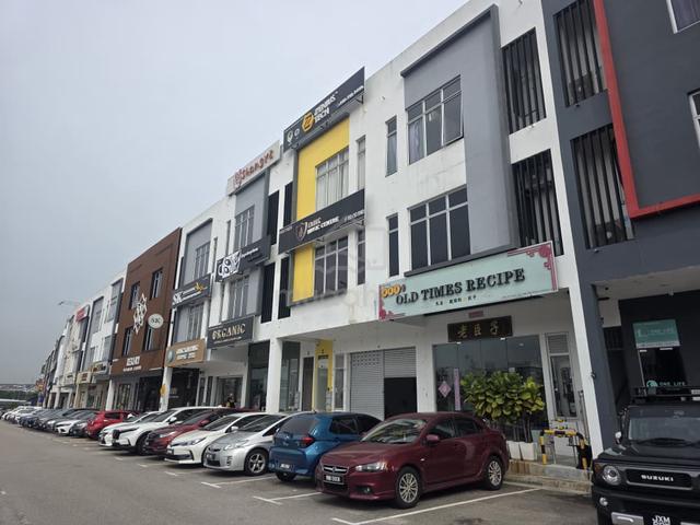 Austin Crest Emerald Phase 1 3 Storey Shop Lot Johor Bahru 1