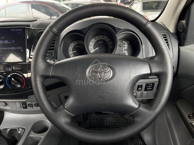 2010 Toyota HILUX 2.5 G FACELIFT (A) 4X4 ORI CONDI - 5