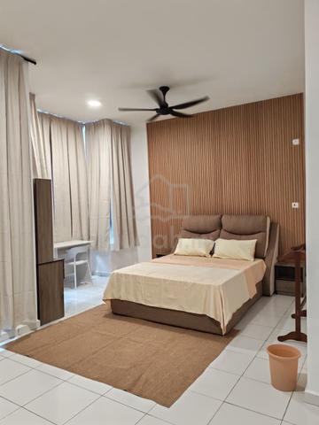 Penthouse Unit, Big Rooms , Taman Seri Molek Perdana, 15 mins to CIQ 1