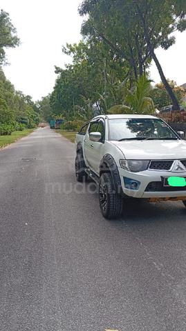 Mitsubishi L 200 Triton 4WD Double Cab - 4