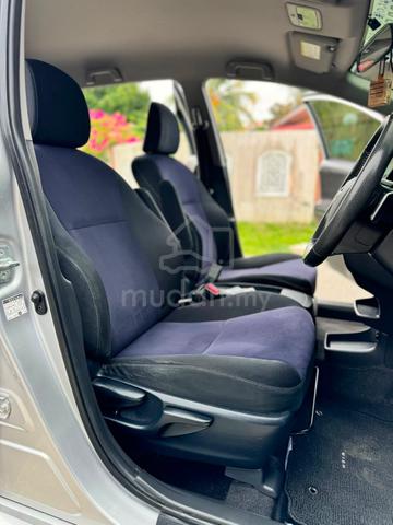 2012 Toyota WISH 1.8 X ZGE20G FACELIFT (A) - 5