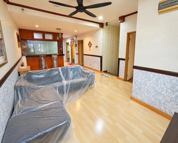 Townhouse Bukit Rimau Kota Kemuning Renovated Fully Furnished 1