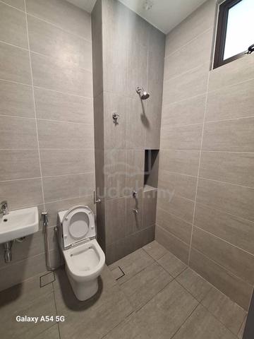 Puchong Kinrara Superlink Newly Double Storey For Rent, Tzu Chi 5
