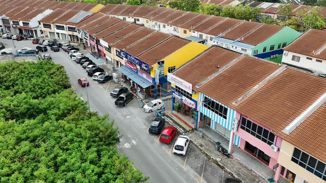 2 Storey Shoplot Fully Extended Jalan TU, Taman Tasik Utama, @ Melaka 1