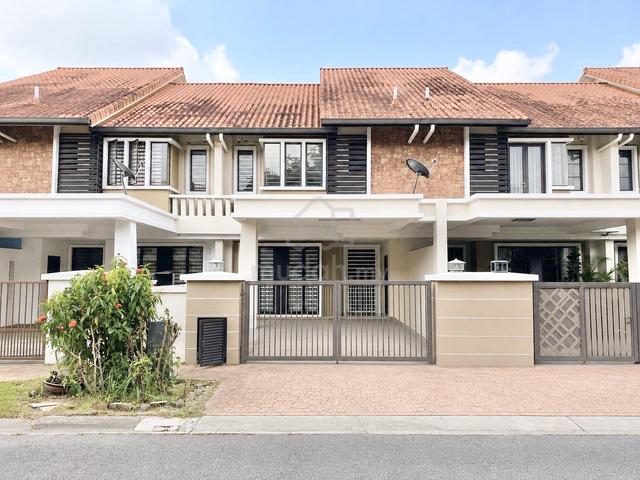 22x80 sqft RENOVATED 2 Storey Terrace CANTING, Alam Impian 1