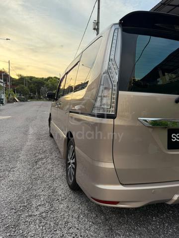 Best 8pax MPV SERENA 2.0 S-HYBRID HIGHWAY STAR - 2