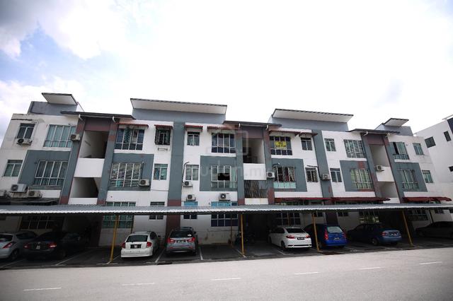 Bandar Mahkota Cheras Townhouse Seksyen 2 1