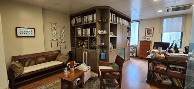 Megan Avenue 2 Jalan Yap Kwan Seng, Freehold High Floor Office Unit 1
