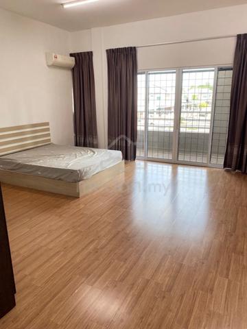 Happy garden double storey intermediate for rent 1