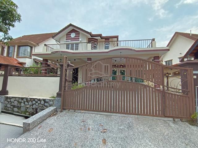 Banglo 2 Tingkat Freehold Non Bumi Renovated, Kasturi Height, Nilai 1
