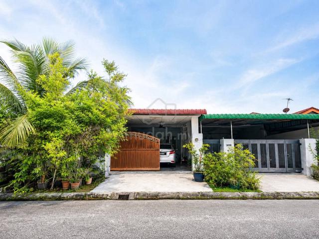 RENOVATED 1 Tingkat Medan Lapangan Permata Ipoh 1