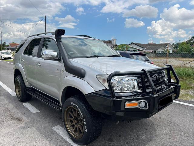 2009 Toyota FORTUNER 2.7 V TRD FACELIFT (PETROL) - 2