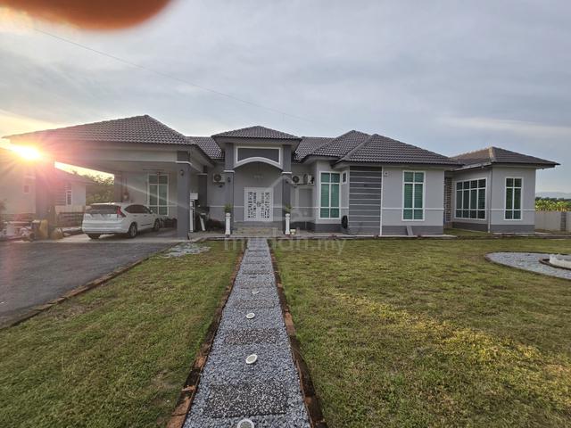 1 Storey Spacious Freehold Bungalow (Fully Furnished)Move-in Condition 1