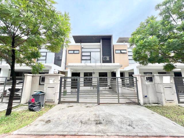 FULLY FURNISH 24x80 2-storey Terrace Cahaya Alam Seksyen U12 Shah Alam 1
