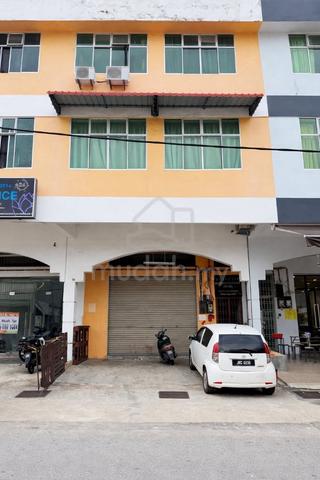 3 Storey Commercial Shoplot for SALES 1