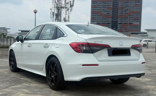 2022 Honda CIVIC 1.5 V (A)LOW MILEAGE/FULL LOAN - 2
