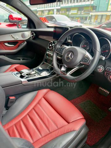 2019 Mercedes Benz GLC300 COUPE AMG 4MATIC COUPE - 4