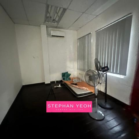 Shop office 1st floor Rent at Georgetown suitable for worker stay 5