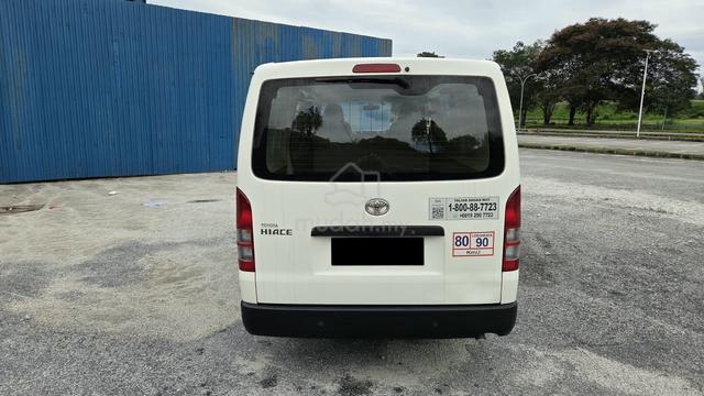 2022 Toyota HIACE 2.5 D PANEL VAN (M) *1 OWNER - photo 3 of 6