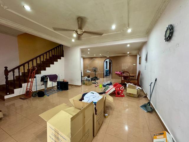 Well Kept, Move In Condition, Near Taman Rakyat 1