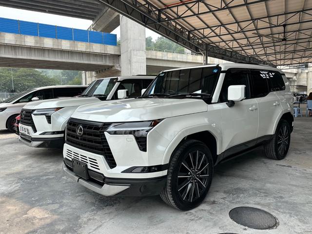 GRADE 5A Unreg 2025 Lexus Gx550 Version L  - 1
