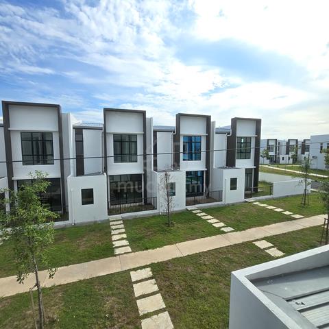 lunas budget house luxury 1