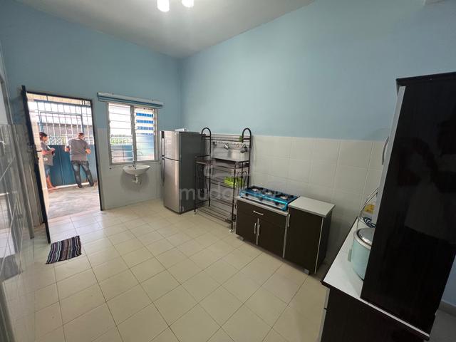Bandar layangkasa, Pasir gudang fully furnished 3