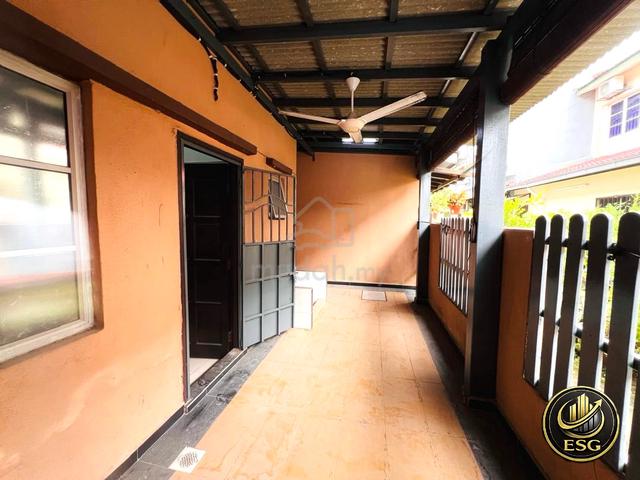 100% Full Loan Renovated Extend 20x75 Bandar Puteri Klang 2 Storey 1