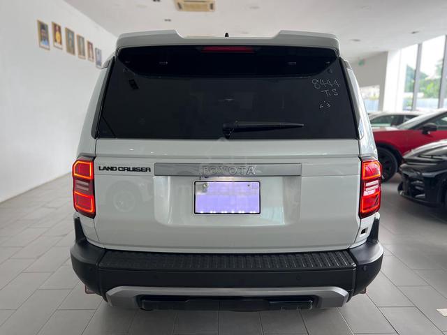 2025 Toyota LANDCRUISER 250 VX 6A 1.9km 6A Grade - 4