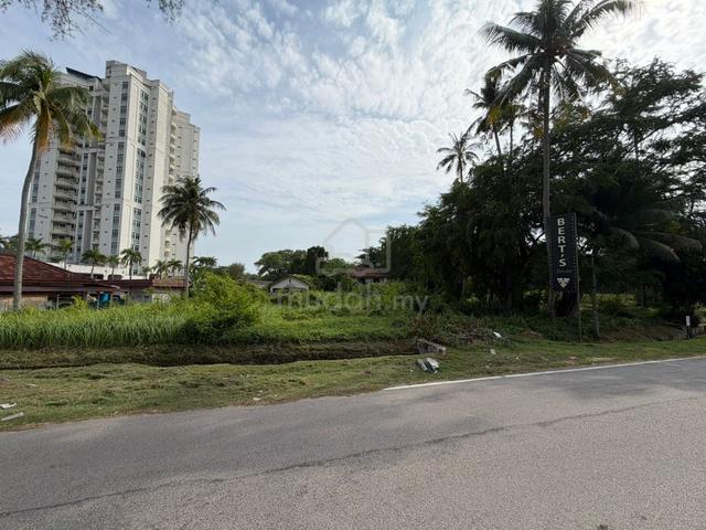 FREEHOLD !! Empty Land @ Jln Klebang, Beside Bertβs Garden 1