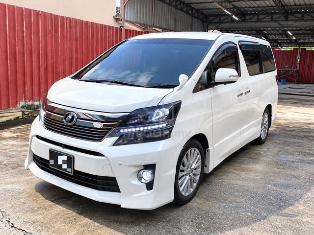 2013/2018 Toyota VELLFIRE 2.4 Z G LOAN KEDAI IC SJ - 3