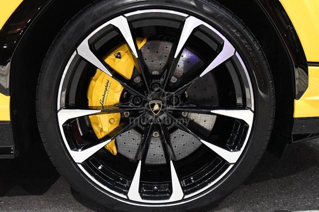 2023 BOOKNOW Giallo Yellow Lamborghini URUS S 4.0 - 4
