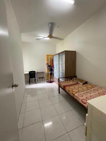 Furnished middle room for rent 1