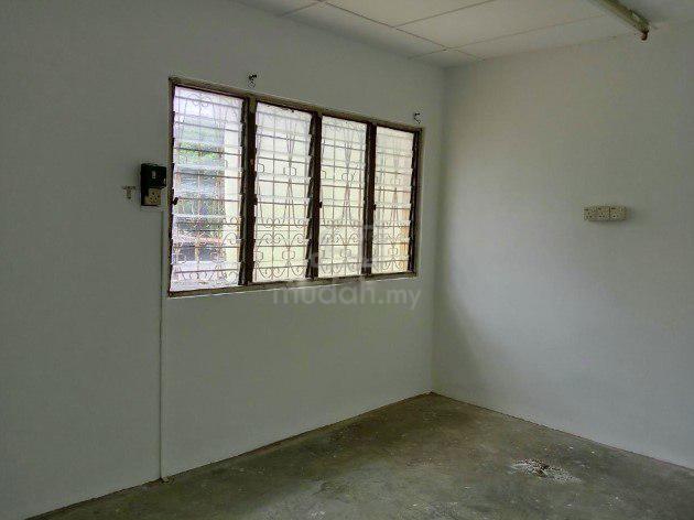 Low Cost Double Storey Terrace House Taman Muda Cheras for Rent 3