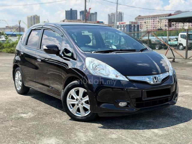 2014 Honda JAZZ 1.3 HYBRID FACELIFT FULL SERVICE - 1