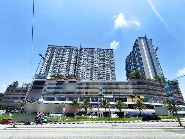 Kiara Plaza 1