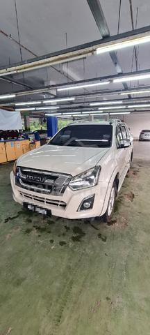 2017 Isuzu D-MAX 2.5 Z PRESTIGE 4X4 FACELIFT (A) - 4