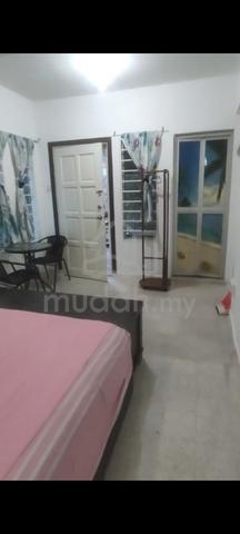 Selayang Master room to let 1
