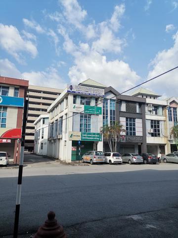 New Painted Pasifik Megamall Ground Floor Shoplot 1200 sq ft 1