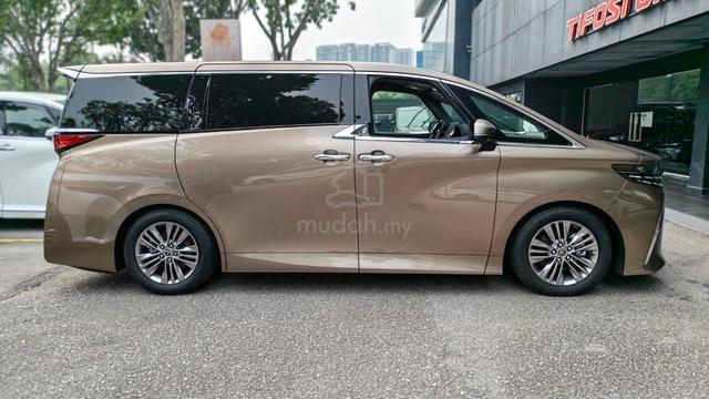 2025 Toyota ALPHARD 2.5 Z Low Mileage - 5