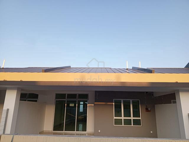 Gated Single Storey House at bandar Putra IOI Kulai (Picola 3) 1