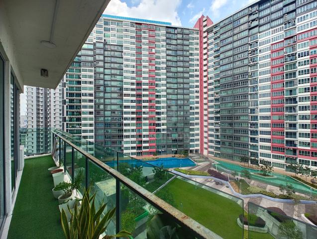 The Zizz @ Damansara North Balcony Room For Rent [F/F + Walk To MRT2] 1