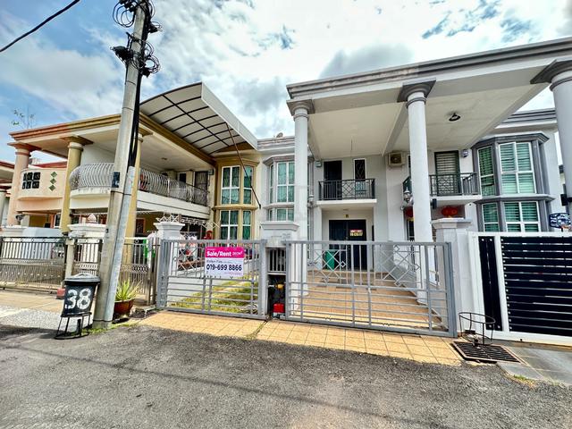 FREEHOLD 2 Storey Terrace Taman Merbok Melaka Well Maintain House 1