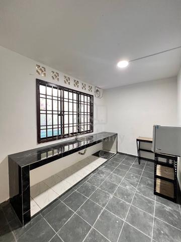 Kota Masai, Jln Pulasan, Pasir Gudang, 2Tkt 4Bilik Tidur,blh Full Loan 3