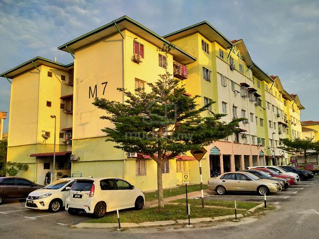 Bilik sewa lelaki bekerjaya @ Room For Men 1