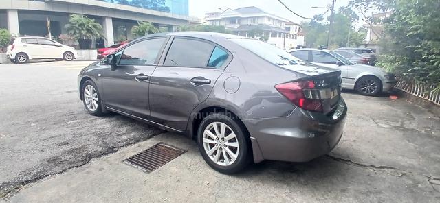 2004 Honda CIVIC 1.7 VTEC (A) - 4
