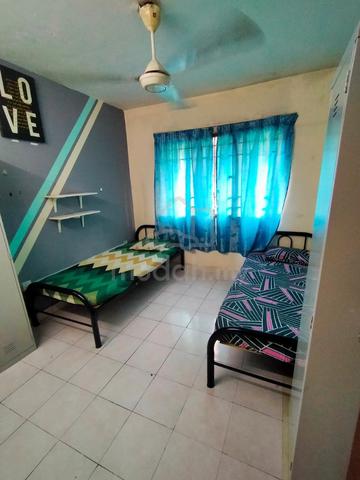 Sharing Room Male at Flora Damansara KPJ2 1Utama TTDI Petaling Jaya 1
