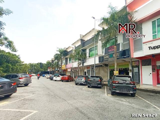END LOT @ Double Storey Shop Lot Taman Batik FOR SALE 1