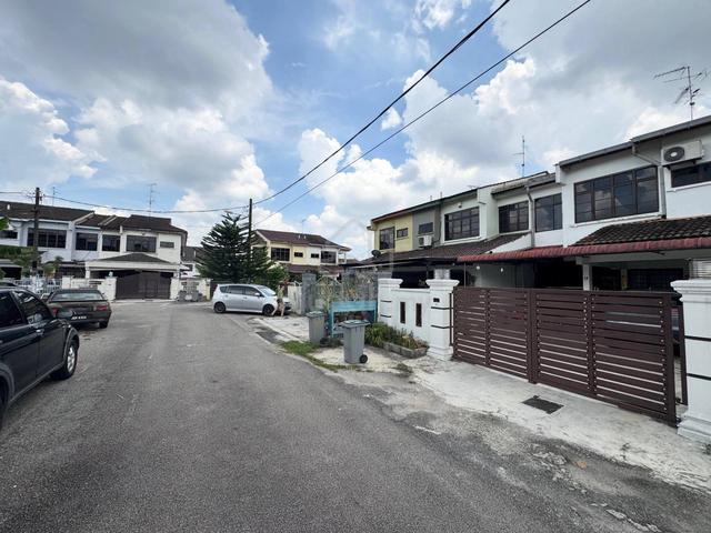 Desa Cemerlang, Double Storey, partial furnished, gng 1