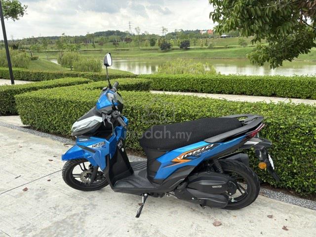 Vario 125 -2025 low milage , urgent sale - photo 3 of 6